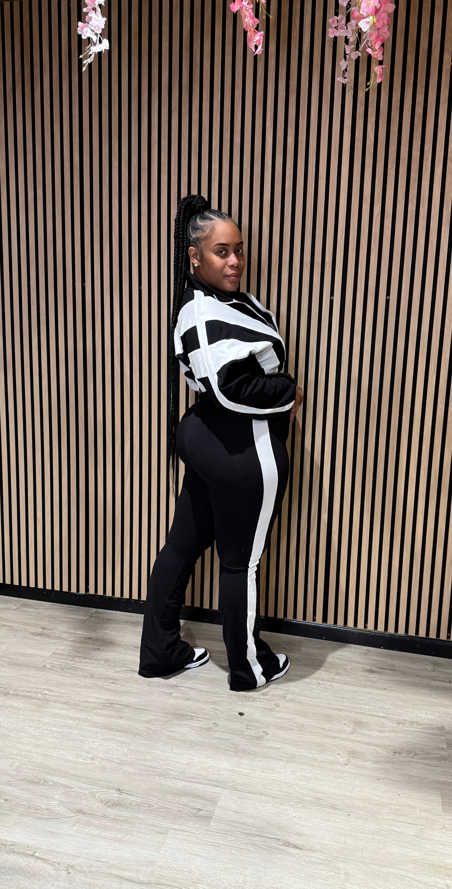 Kori Set (flare legs)