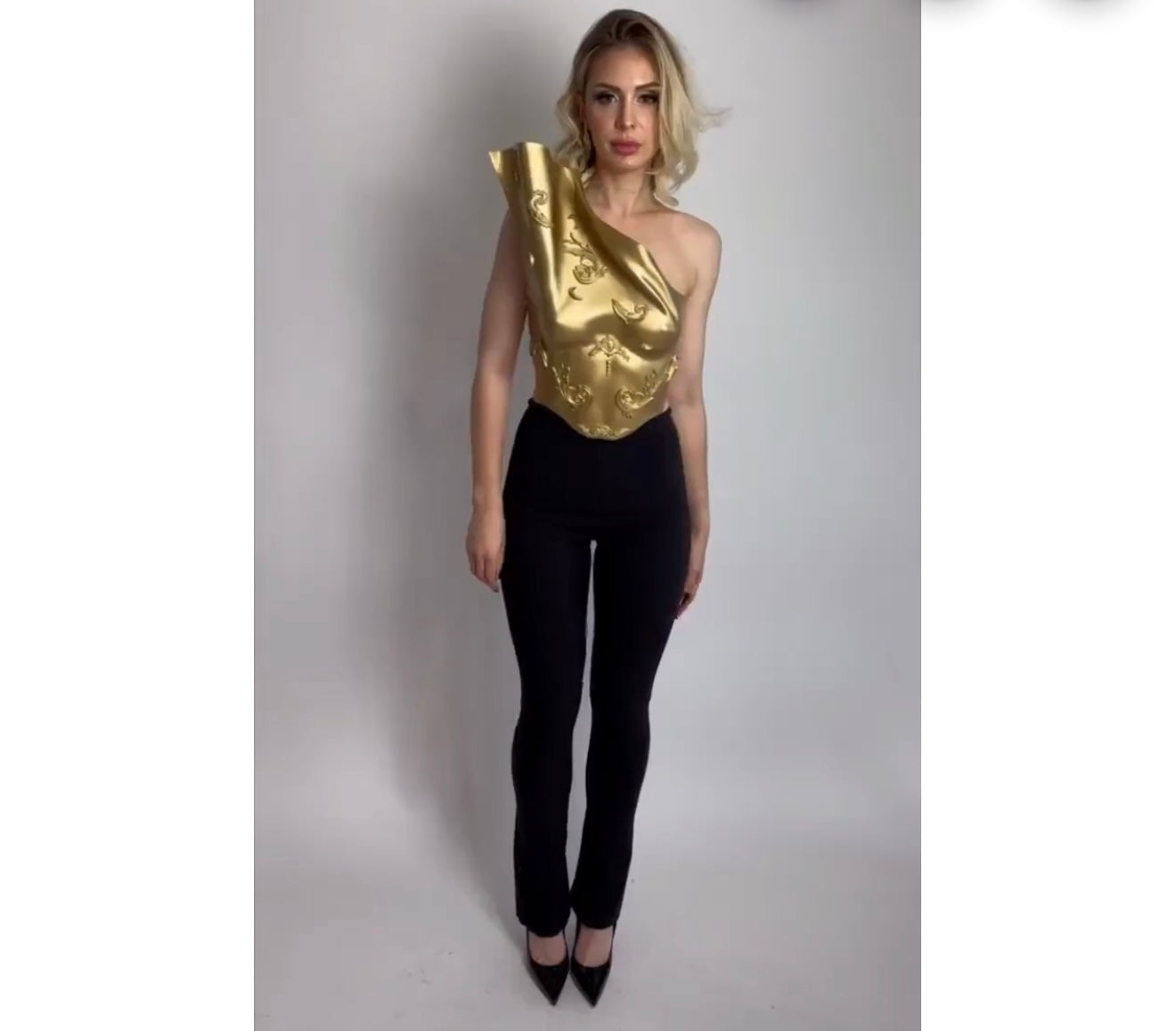 Gold Top With Designs (No Refund/No Exchange)